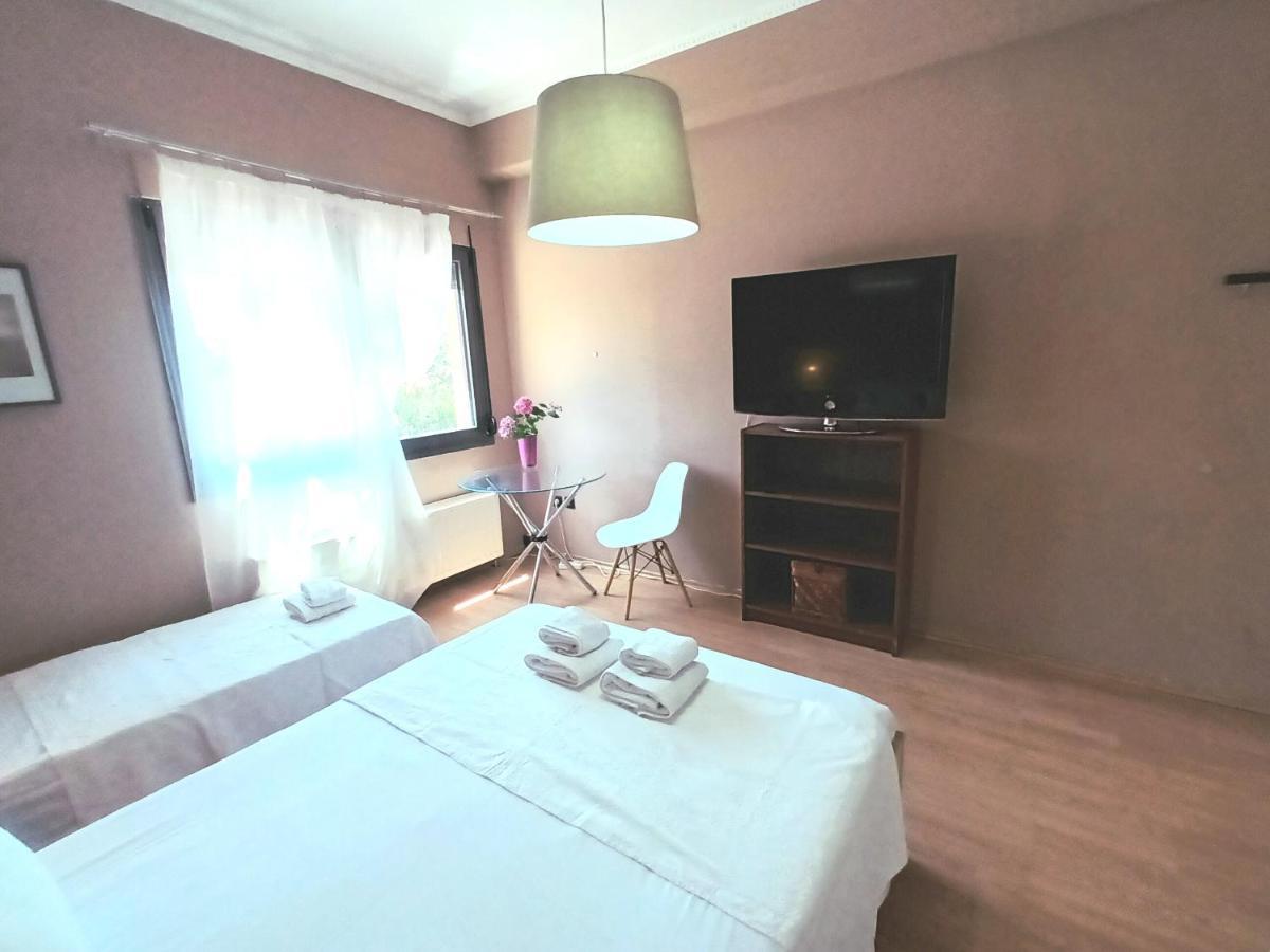 Crystal - With Garden & Parking Appartement Komotiní